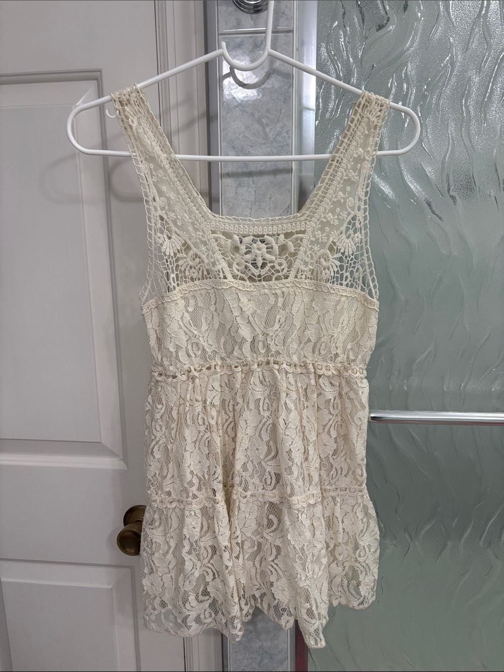 Ultra Pink Cream Lace Sleeveless Chemise
